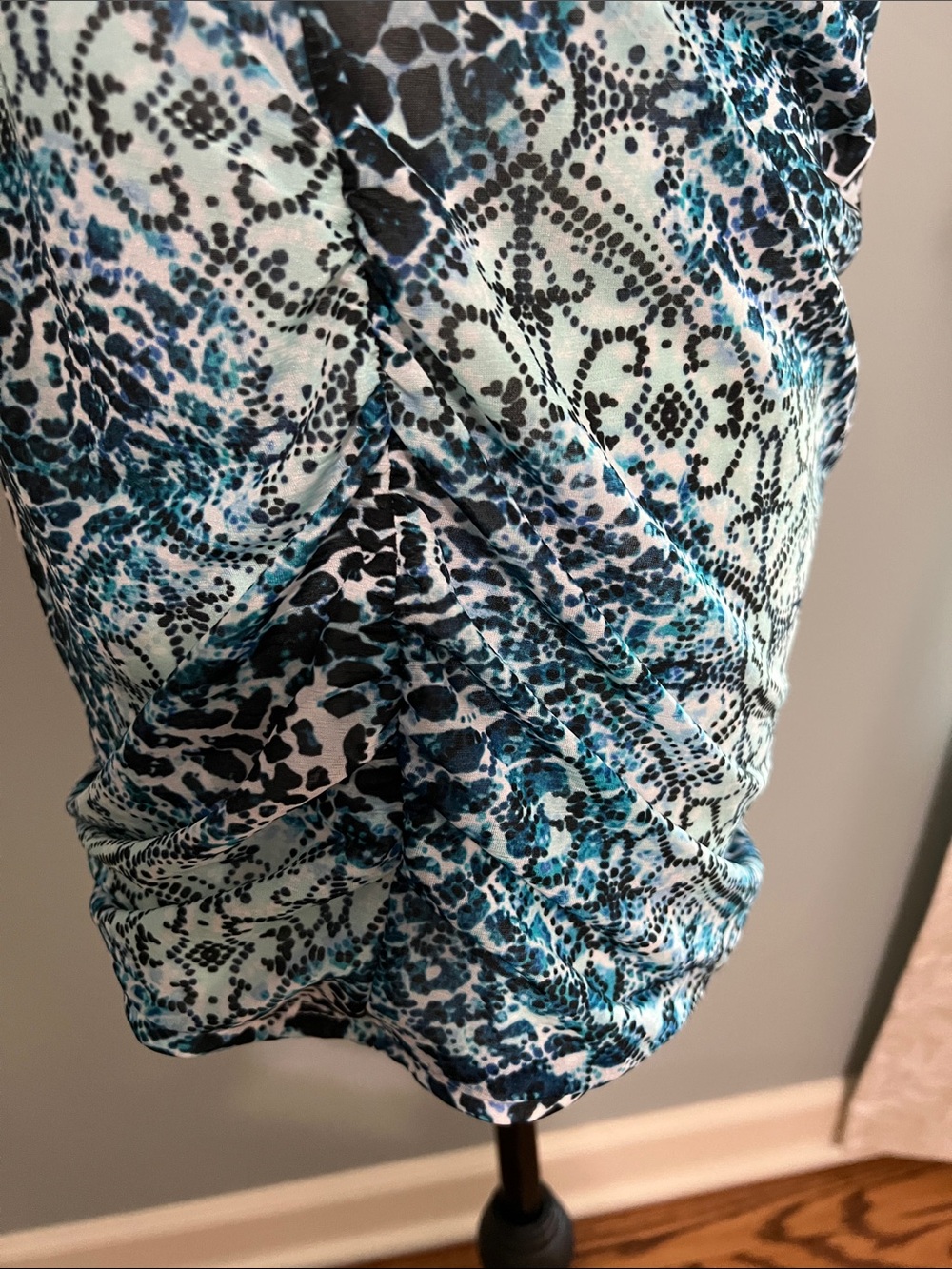 Dana Buchman Teal, Black and White Cowl Neck Sleeveless Top - Picture 4 of 9